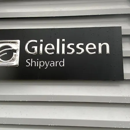 Feriehus Hausboot Trinity Peenemunde