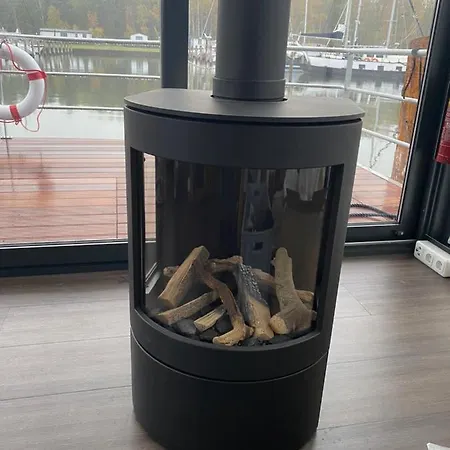 Hausboot Trinity