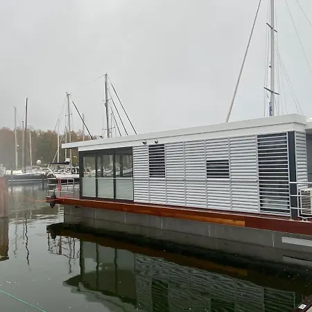 Hausboot Trinity * Peenemunde