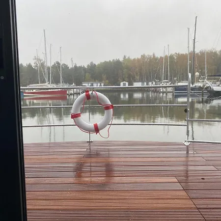 Hausboot Trinity Feriehus Peenemunde