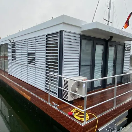 Hausboot Trinity * Peenemunde